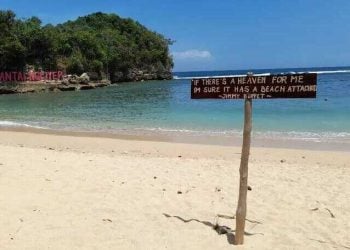Pantai Ngliyep.