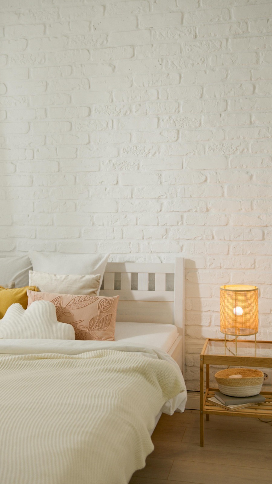 7 Dekorasi Kamar Aesthetic yang Lagi Viral Juni 2026, Nomor 6 Anti Bosan! 2 Dekorasi kamar aesthetic 2026.