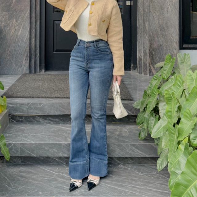 5 Fashion Wanita Terbaru Juni 2026 yang Lagi Hits dan Banyak Ditiru 2 Fashion wanita terbaru Juni.