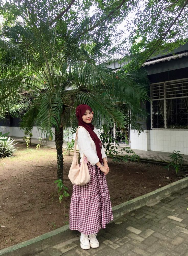 5 Fashion Wanita Terbaru Juni 2026 yang Lagi Hits dan Banyak Ditiru 4 Fashion wanita Juni 2026.