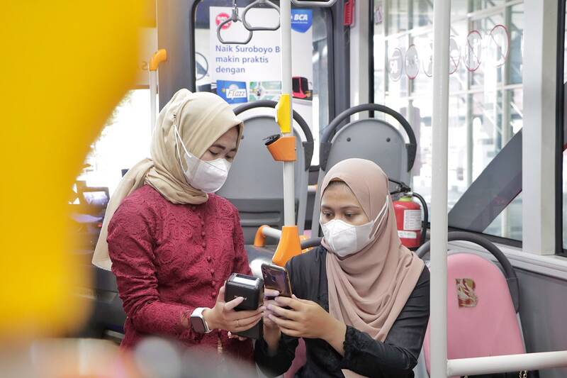 Peringati Hari Jadi 31 Mei! Masyarakat Naik Suroboyo Bus hingga Parkir di Puluhan Titik Cuma Bayar Rp733 1 Suroboyo Bus.