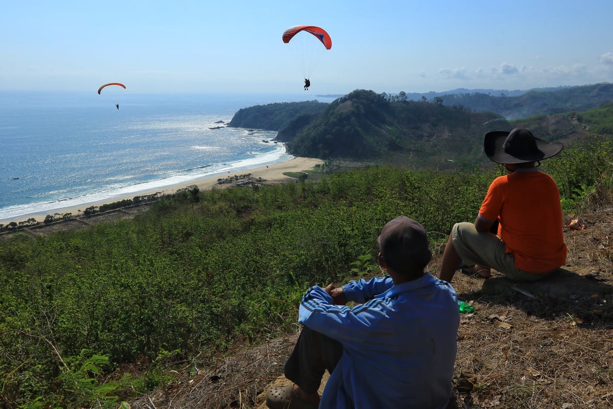 Pantai Modangan Malang.
