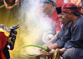 22 Juni 2026, Tradisi Ngarak Banteng Empu Supo XVIII Siap Ramaikan Songgoriti Kota Batu 4 Tradisi Ngarak Banteng.
