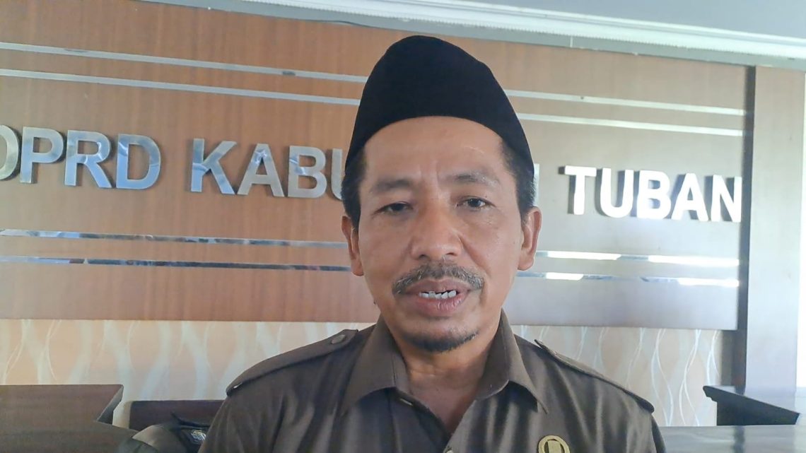 DPRD Tuban Soroti Shuttle Wisata, Pedagang dan Tukang Becak Parkiran Kebonsari Tagih Janji Pemkab 1 Parkiran Kebonsari