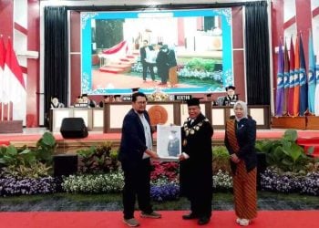 Rektor Unikama.