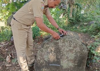 Temuan Batu Batolit Diduga Watu Dakon di Singosari Malang, Potensi Ungkap Sejarah Geologi dan Budaya 4 Batu batolit.