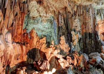 Goa Gong Pacitan: Kedalaman 256 Meter, Suara Musik Alaminya Bikin Merinding 4 Goa Gong Pacitan.
