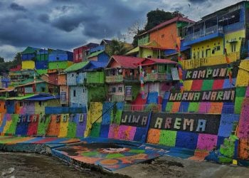 Kampung Warna-Warni Malang: Spot Foto 1001 Warna + Jam Sepi Pengunjung 6 Kampung warna-warni Malang