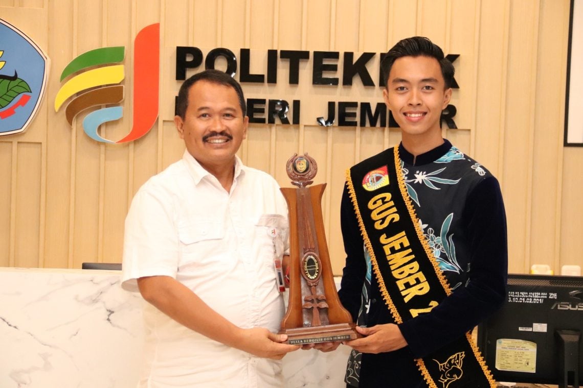 Mahasiswa Akuntansi Polije Enrico Indra Budianto Raih Gelar Gus Jember 2026 1 Polije