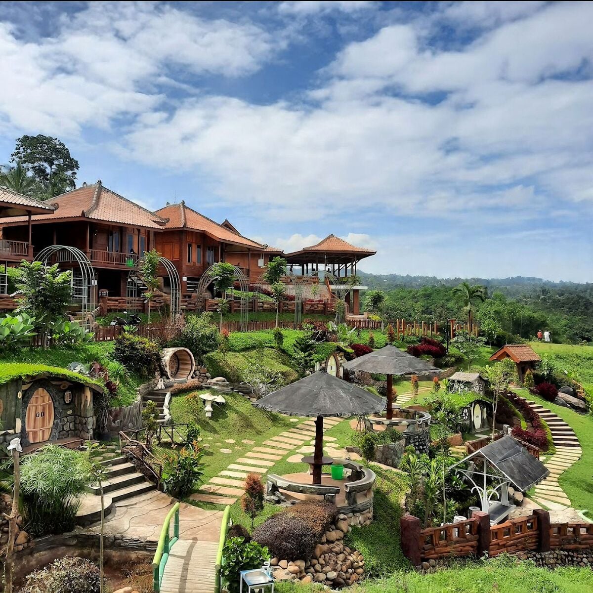 7 Destinasi Wisata Jombang Viral yang Ramai Dikunjungi Tahun 2026 7 Wisata Jombang viral 2026.