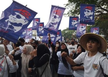 Aksi Ribuan Pendukung MBG di Malang Kompak Padati Bundaran Tugu, Gelar Senam Massal dan Bazar UMKM 10 Pendukung MBG.