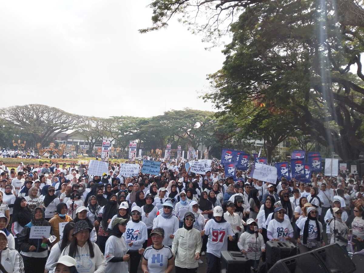 Pendukung MBG di Malang.