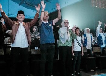 Wamensos Hadiri Penyerahan Beasiswa dan Peluang Kerja ESQ Group untuk Siswa Sekolah Rakyat 6 Wamensos