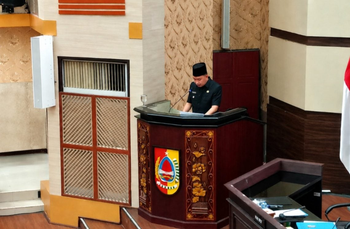 Gus Fawait Sampaikan Enam Raperda ke DPRD, Bahas APBD hingga Penguatan Regulasi Daerah 1 Gus Fawait