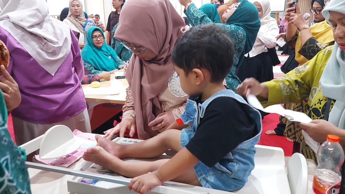 Cegah Gizi Buruk Sejak Dini, Pemkot Surabaya Beri Pendampingan Anak Pra Stunting 2 Surabaya