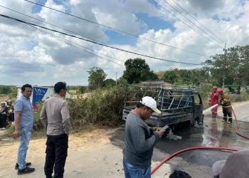 Mobil Terbakar