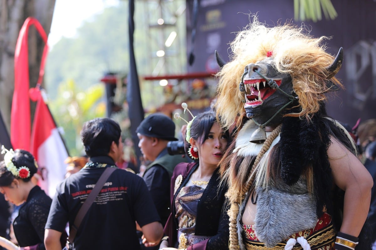 Kirab Budaya Ngarak Banteng 1 Suro Empu Supo ke-18 Guncang Songgoriti, Ribuan Warga dan Wisatawan Padati Lokasi 3 Ngarak Banteng 1 Suro di Songgoriti.