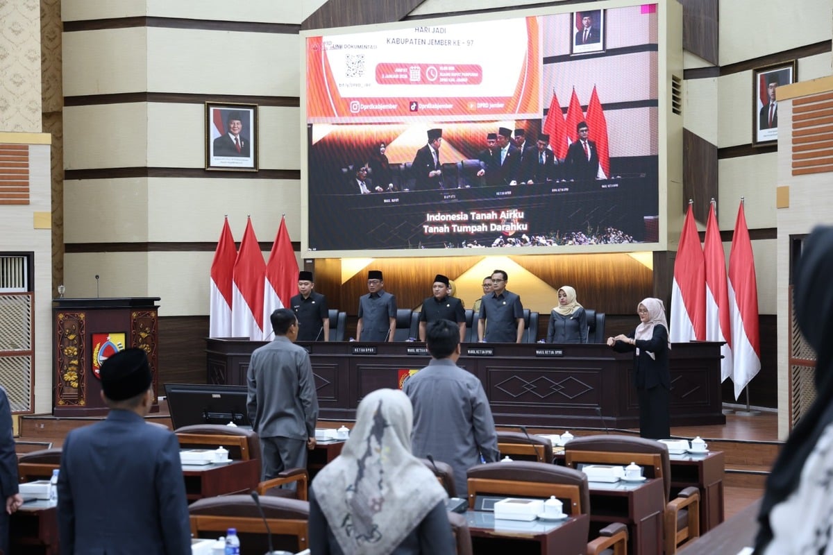 DPRD Jember Setujui Pembahasan 6 Raperda, Bupati Fawait Soroti Optimalisasi PAD tanpa Naikkan Pajak 2 Raperda DPRD Jember.