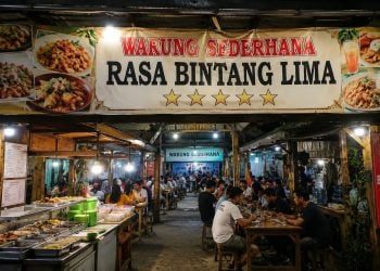 Sego Tempong Mbok Wah Banyuwangi, Warung Sederhana yang Selalu Ramai Pembeli 5 Warung Sederhana Rasa Bintang Lima