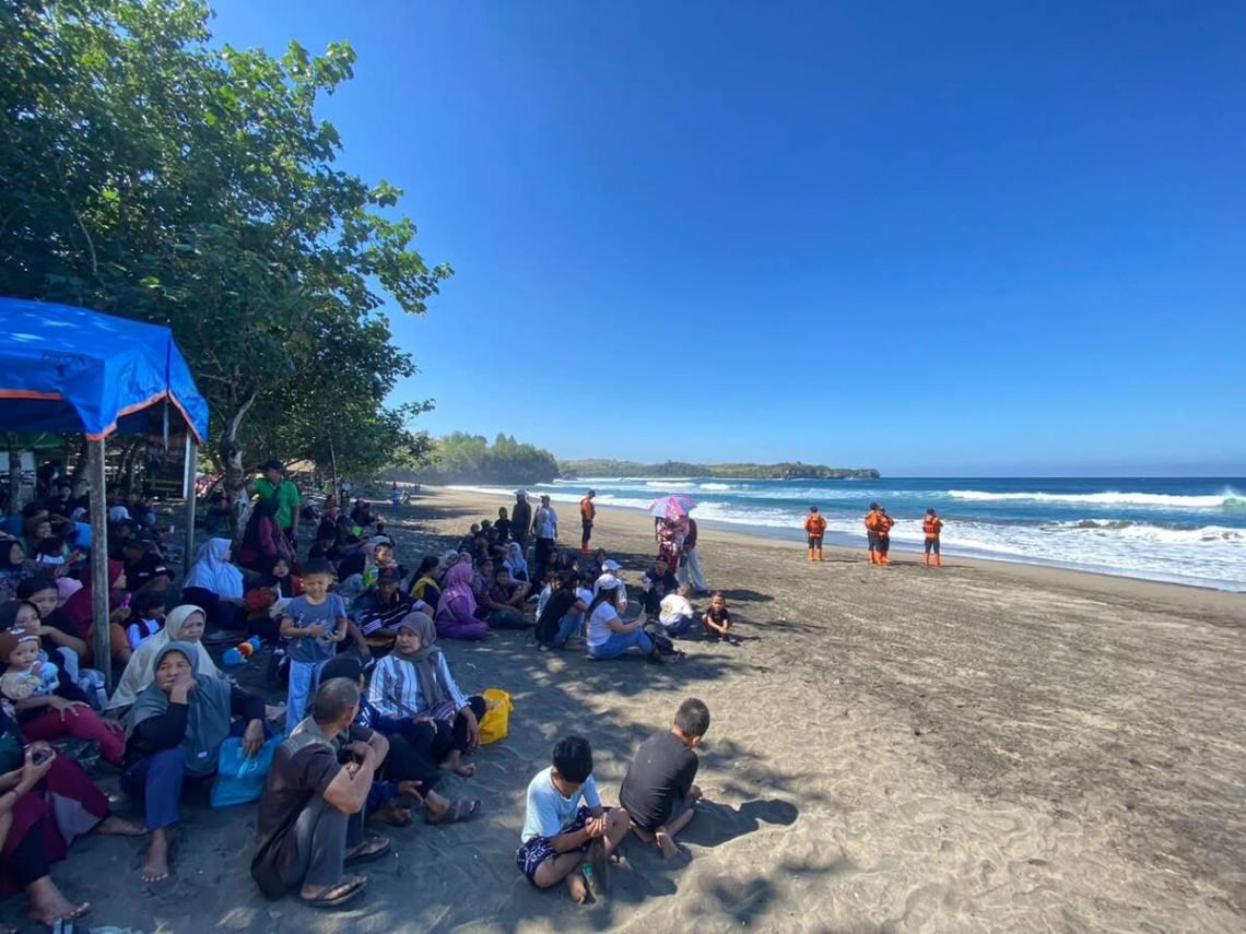 Tiket Pantai Blitar.