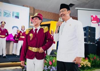 Sekolah Rakyat terbanyak.