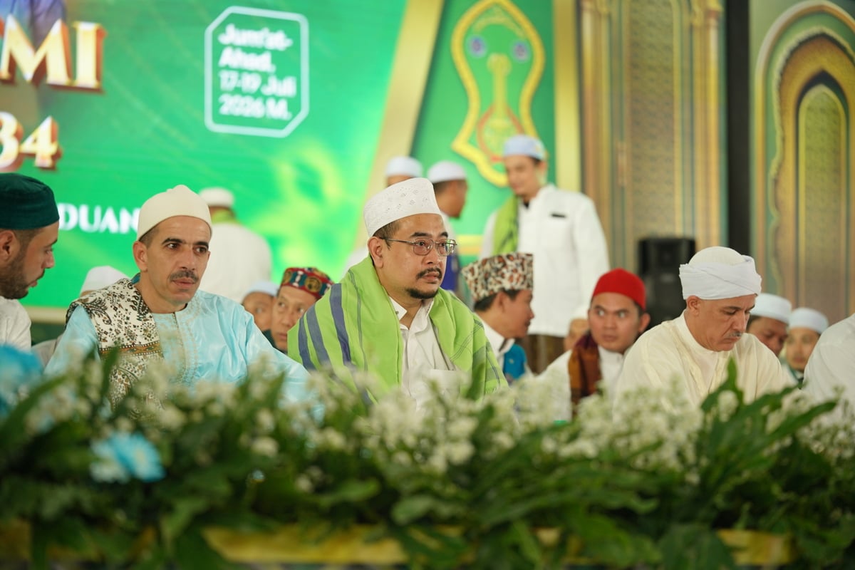 Hari Pertama, Puluhan Ribu Jemaah Padati Idul Khotmi Nasional Tarekat Tijaniyah Ke-234 di Ponpes Al-Amien Prenduan 2 Idul Khotmi Sumenep.