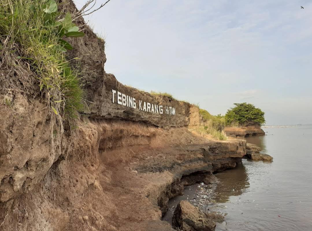 Pantai Pasuruan populer.