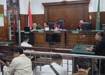 PN Surabaya Vonis 2 Terdakwa Perusak Rumah Nenek Elina, Hukuman Samuel Lebih Berat 4 Nenek Elina.