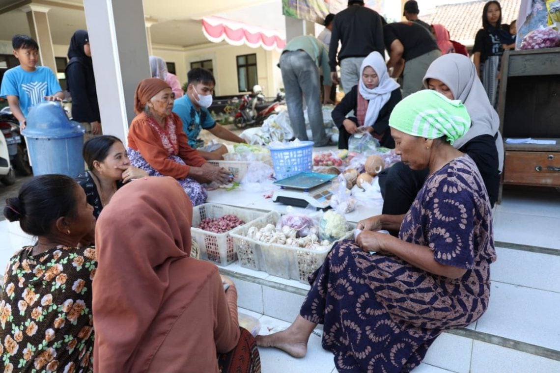 Pasar Murah Terintegrasi di Tanggul Diminati Warga, Pangan Dijual Lebih Terjangkau 1 Pasar Murah