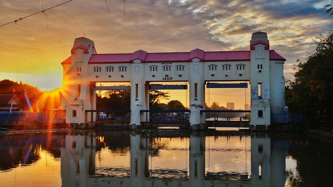 Sunrise terbaik Surabaya.
