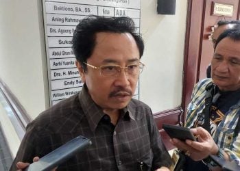 DPRD Surabaya.