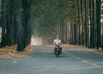 Udara Kabur Disertai Kelembapan Ekstrem Hingga 99 Persen, Cuaca Jawa Timur Picu Risiko Lingkungan dan Kesehatan 6 Jawa Timur