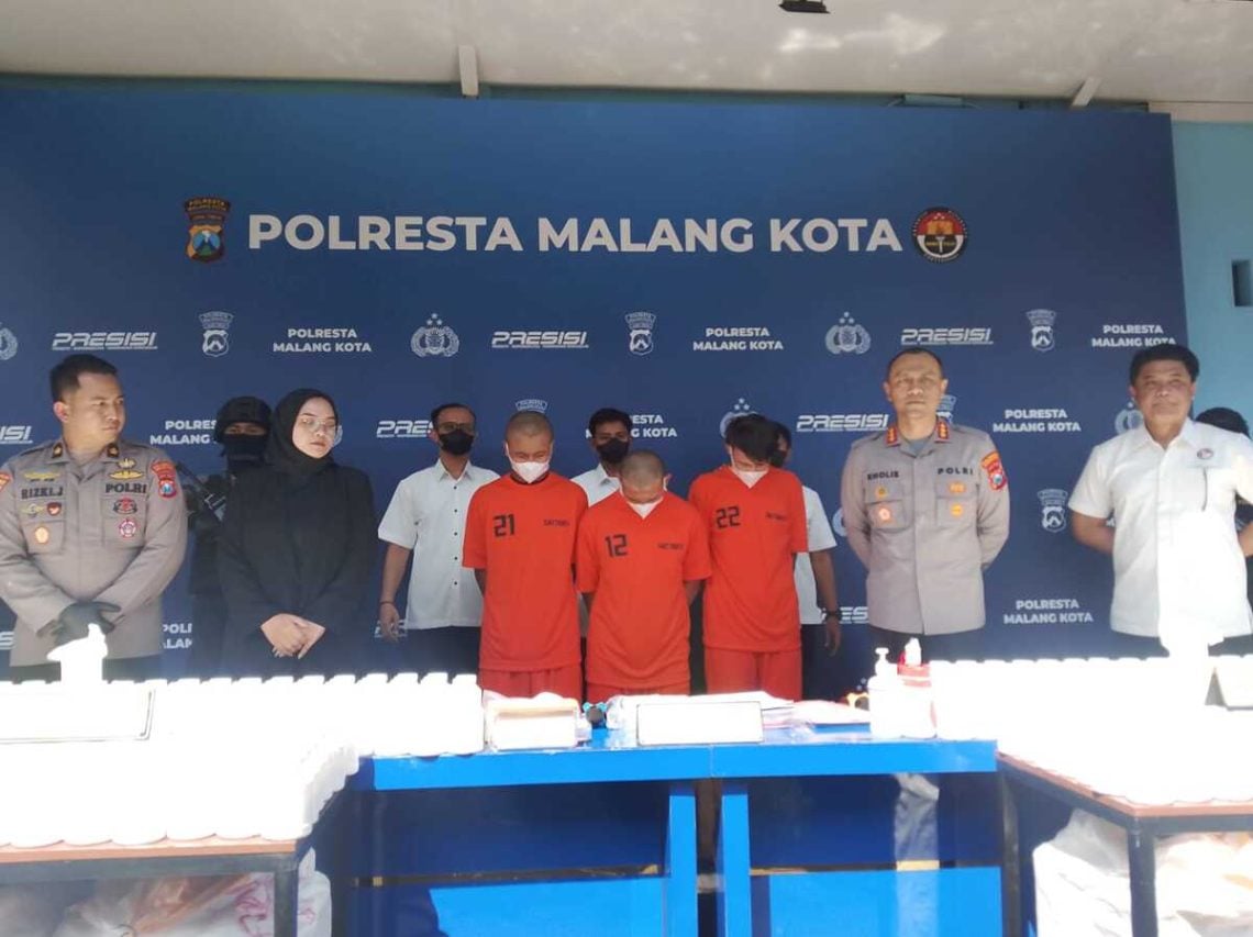 490 Ribu Pil Double L dan 2 Kg Sabu Disita, Polresta Malang Kota Bongkar Sindikat Narkoba 1 Sindikat narkoba.