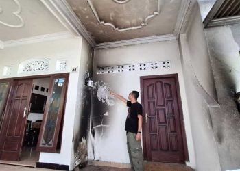Teror Dini Hari, Rumah Warga Dau Malang Diduga Dibakar Orang Tak Dikenal saat Penghuni Tertidur 4 Rumah warga Dau.