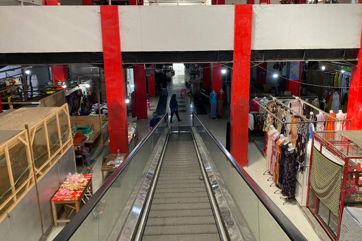Pasar Legi Blitar.