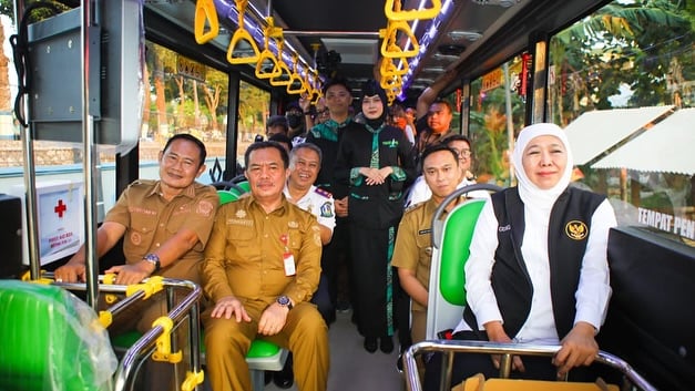 Panduan Lengkap Naik Bus Trans Jatim Surabaya untuk Pemula 1 Trans Jatim Surabaya.
