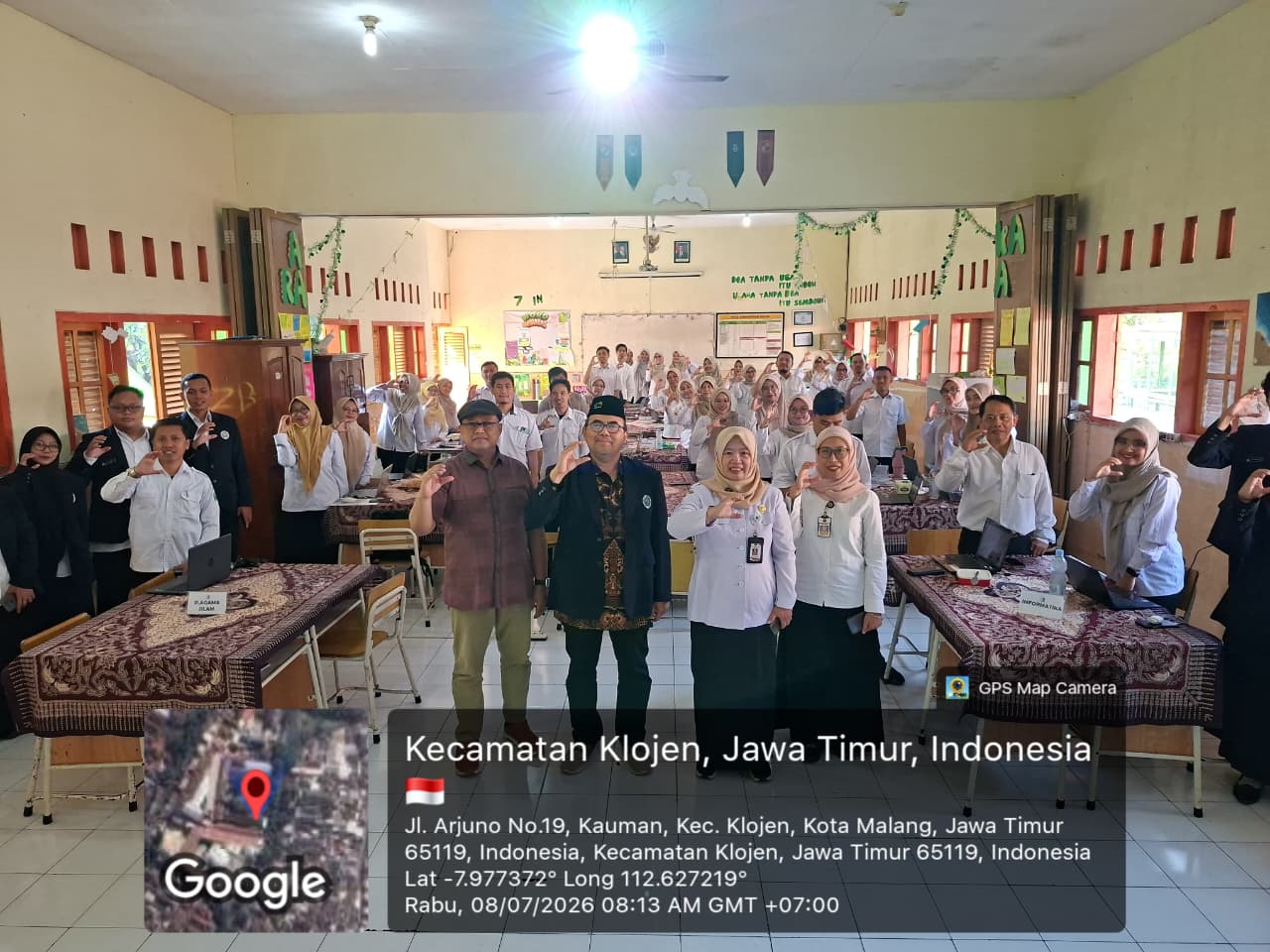 Dorong Transformasi Pendidikan, LPPM UM Wujudkan Pengabdian Lewat Workshop AI di SMPN 8 Malang 2 LPPM UM