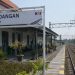 Mengapa Banyak Penumpang Turun di Stasiun Gedangan? Ini Cara Mudah Menuju Bandara Juanda 8 Stasiun Gedangan.
