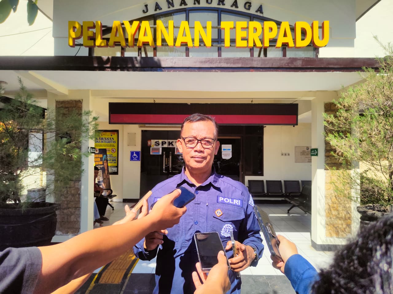 Mayat Pria tanpa Identitas Ditemukan di Tepi Jalan Turen, Polisi Selidiki Penyebab Kematian 2 Mayat pria di Turen.