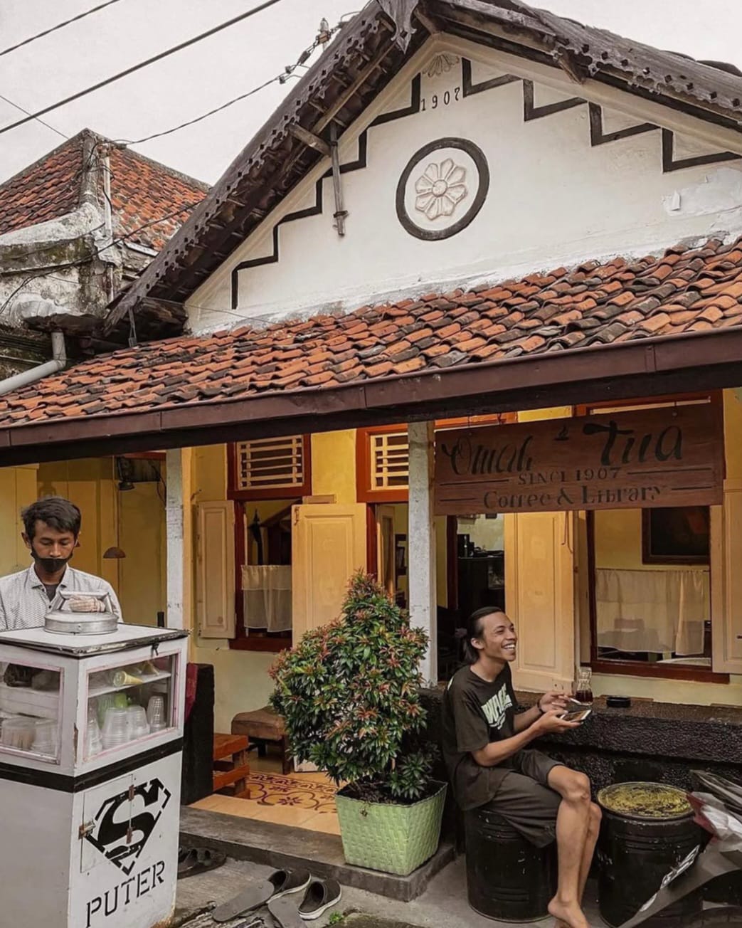 Rumah Tua Surabaya