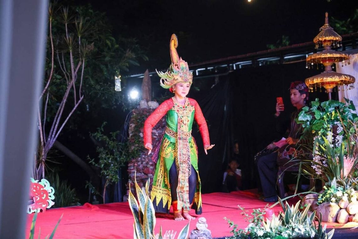 Pekan Kunang-Kunang Kebudayaan 2026 Jadikan Seni sebagai Media Edukasi Lingkungan di Jember 1 Pekan Kunang-Kunang.