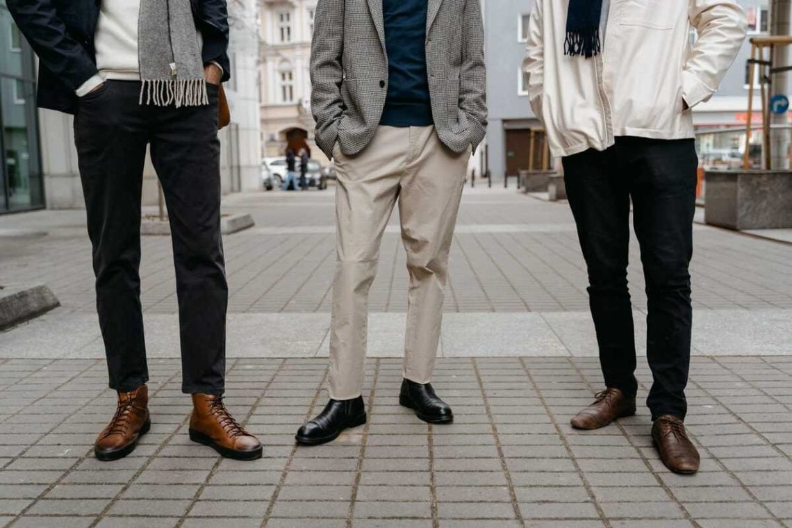Fashion Pakaian Kerja Pria yang Tetap Rapi tanpa Terlihat Kaku 5 Pakaian kerja pria.