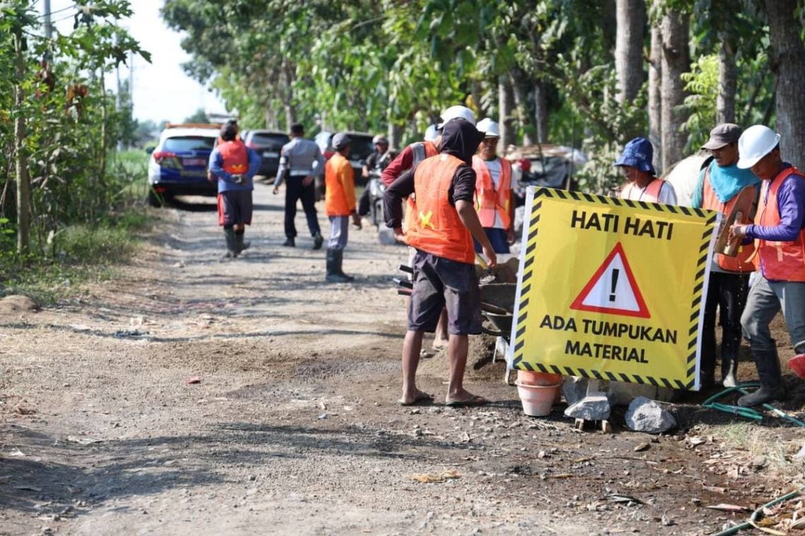 Jalan Wonojati.