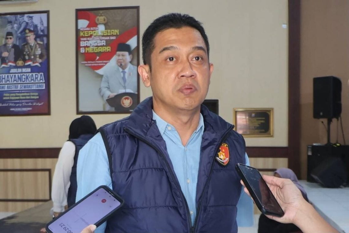 Terciduk Diduga Nyabu di Rumah Pengedar, Oknum Polisi Polres Blitar Diamankan 1 Polres Blitar.