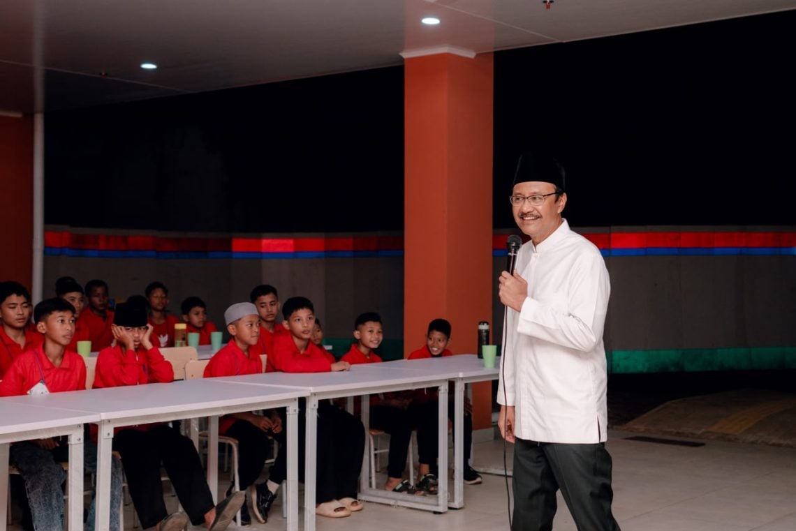 Sekolah Rakyat DKI Jakarta Mulai MPLS, Gus Ipul Ajak Siswa Cepat Beradaptasi 1 Sekolah Rakyat