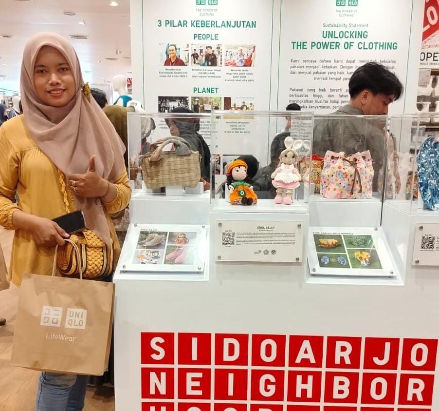 Produk Rajut Ernawati Lolos Kurasi, Masuk Display Gerai Ritel Fashion Asal Jepang, Kini Tembus Pasar Internasional 1 Rajut