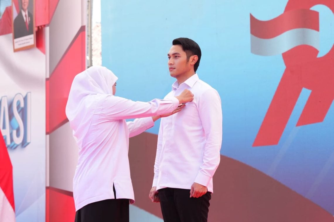 Bupati Tuban Raih Penghargaan Emas Bidang Koperasi, KDKMP Catat Transaksi Tertinggi di Jatim 1 Bupati Tuban