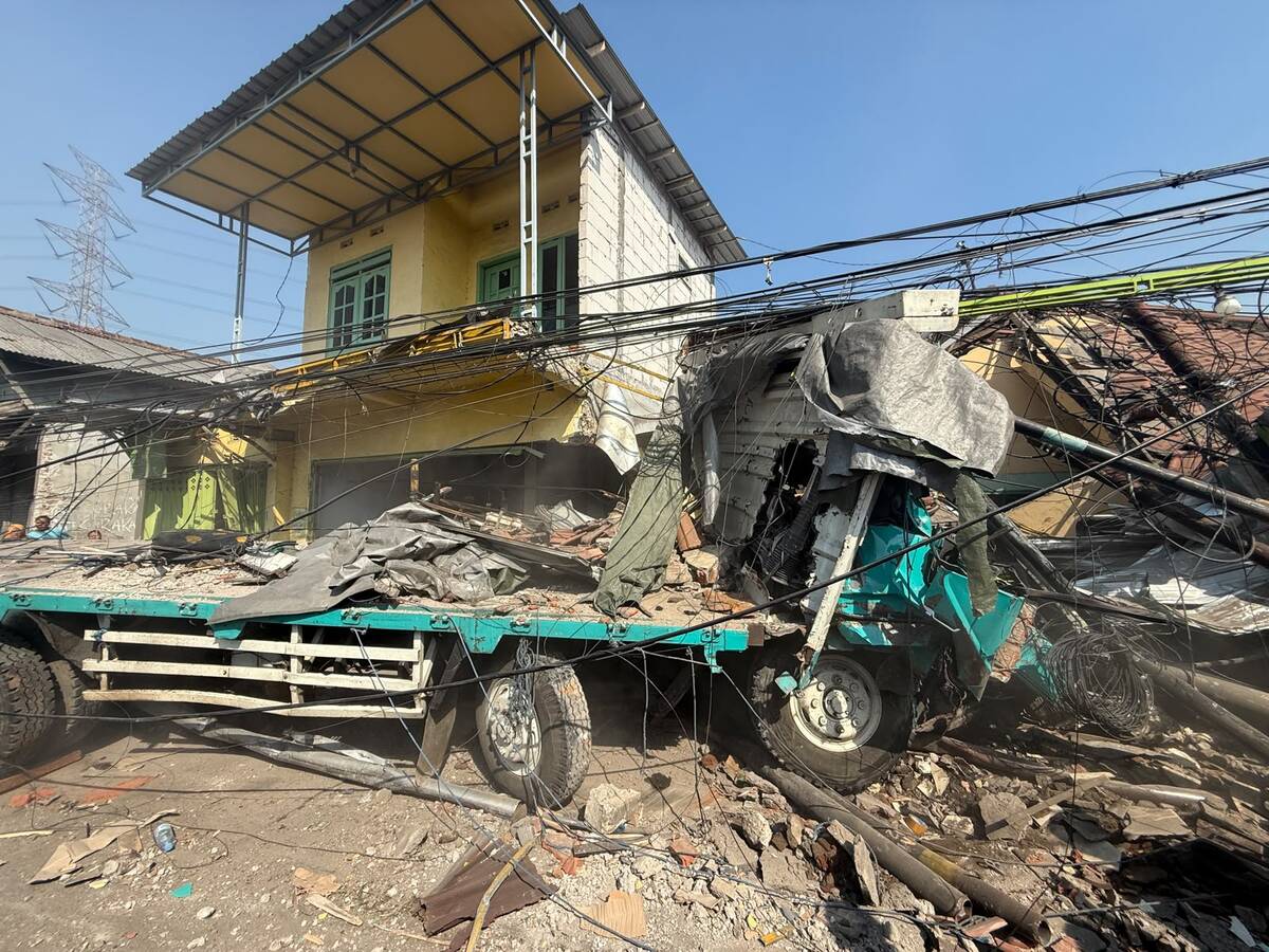 Truk di Gempol Pasuruan.